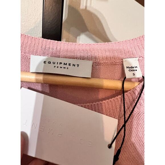 Equipment Long Sleeve Crew Neck Relaxed Pullover Sweater Pink Women's Small NWT - Picture 2 of 5